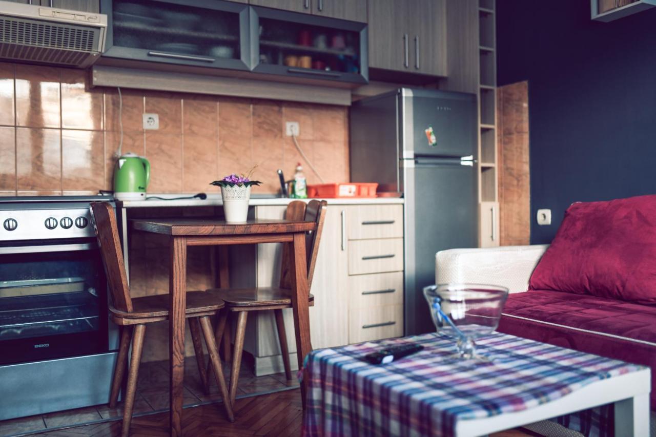 Square Vanilla Apartments Skopje Luaran gambar